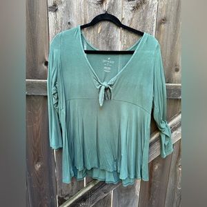 American Eagle Women’s Top Size Large